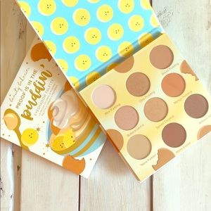 Proof is in the puddin’ eye shadow palette